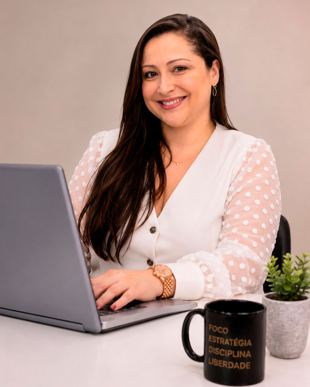 Lívia Cunha - Especialista em Marketing Digital